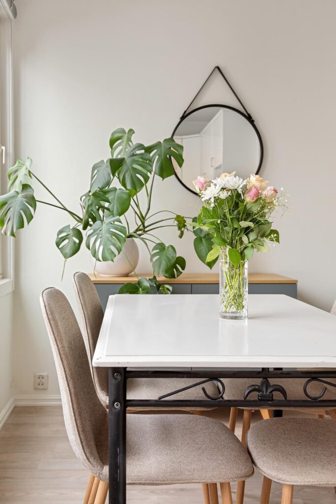 자취방 벌레 유입 막는 방법 현실 정리 틈새 차단 생활 관리 가이드